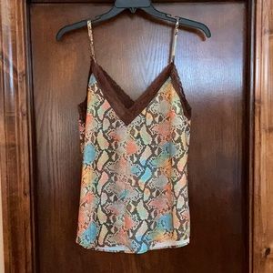 Gorgeous brown multi colored snake print top.